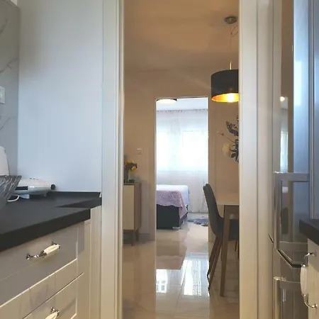Comfort Apartment Split